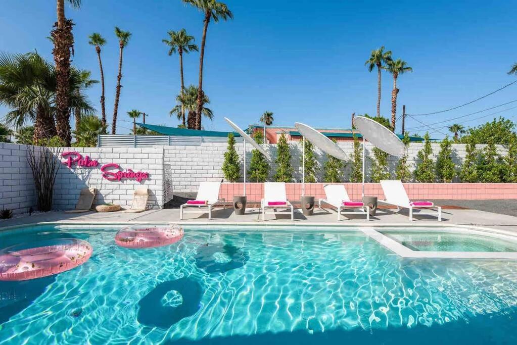 Alexander: Retro Chic Oasis 2023 Modernism Showcase House Palm Springs Buitenkant foto