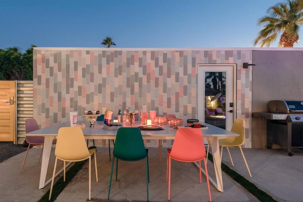 Alexander: Retro Chic Oasis 2023 Modernism Showcase House Palm Springs Buitenkant foto