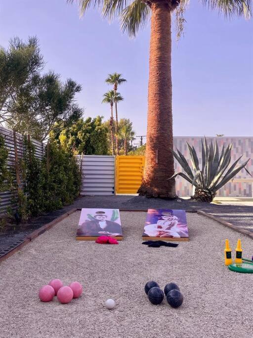 Alexander: Retro Chic Oasis 2023 Modernism Showcase House Palm Springs Buitenkant foto